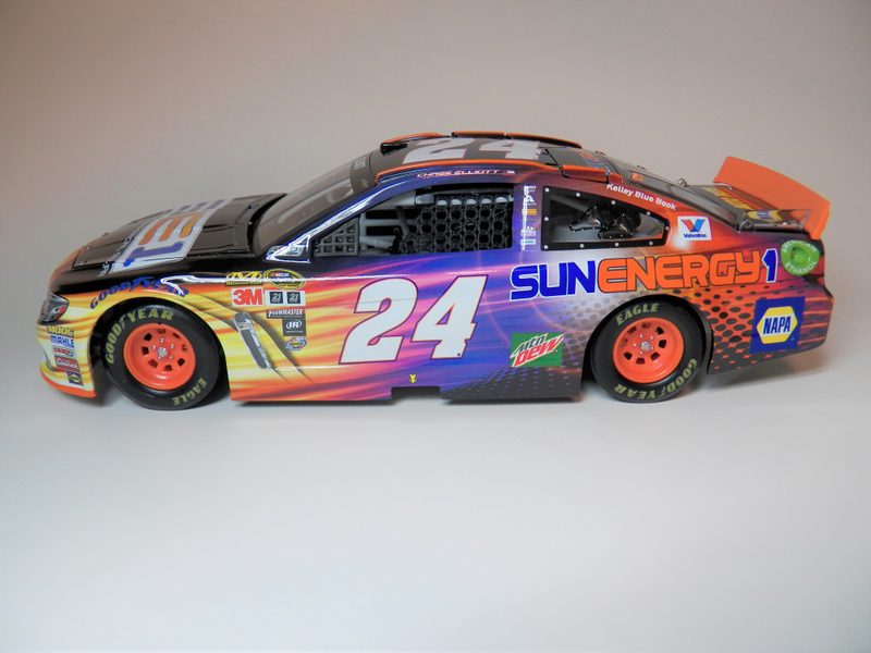 Illustration for article titled SunEnergy1 Chase Elliot 1:24 Lionel Diecast